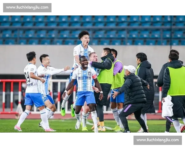 泰达vs深圳佳兆业鏖战前瞻保级压力与锋线状态或成比赛胜负关键 泰达vs深圳佳兆业鏖战前瞻保级压力与锋线状态或成比赛胜负关键
